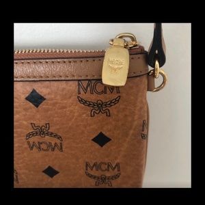 MCM VISESTOS BAG